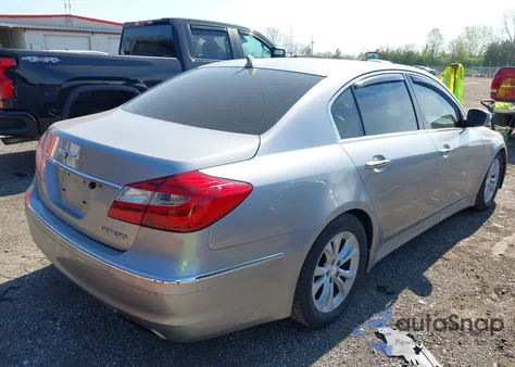 2012 Hyundai Genesis 3.8 z USA, uszkodzony, nr VIN KMHGC4DD4CU198102